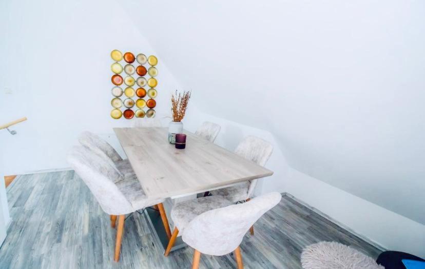 6 min to Amusement Park - Economy Rooms in Shared Apartment