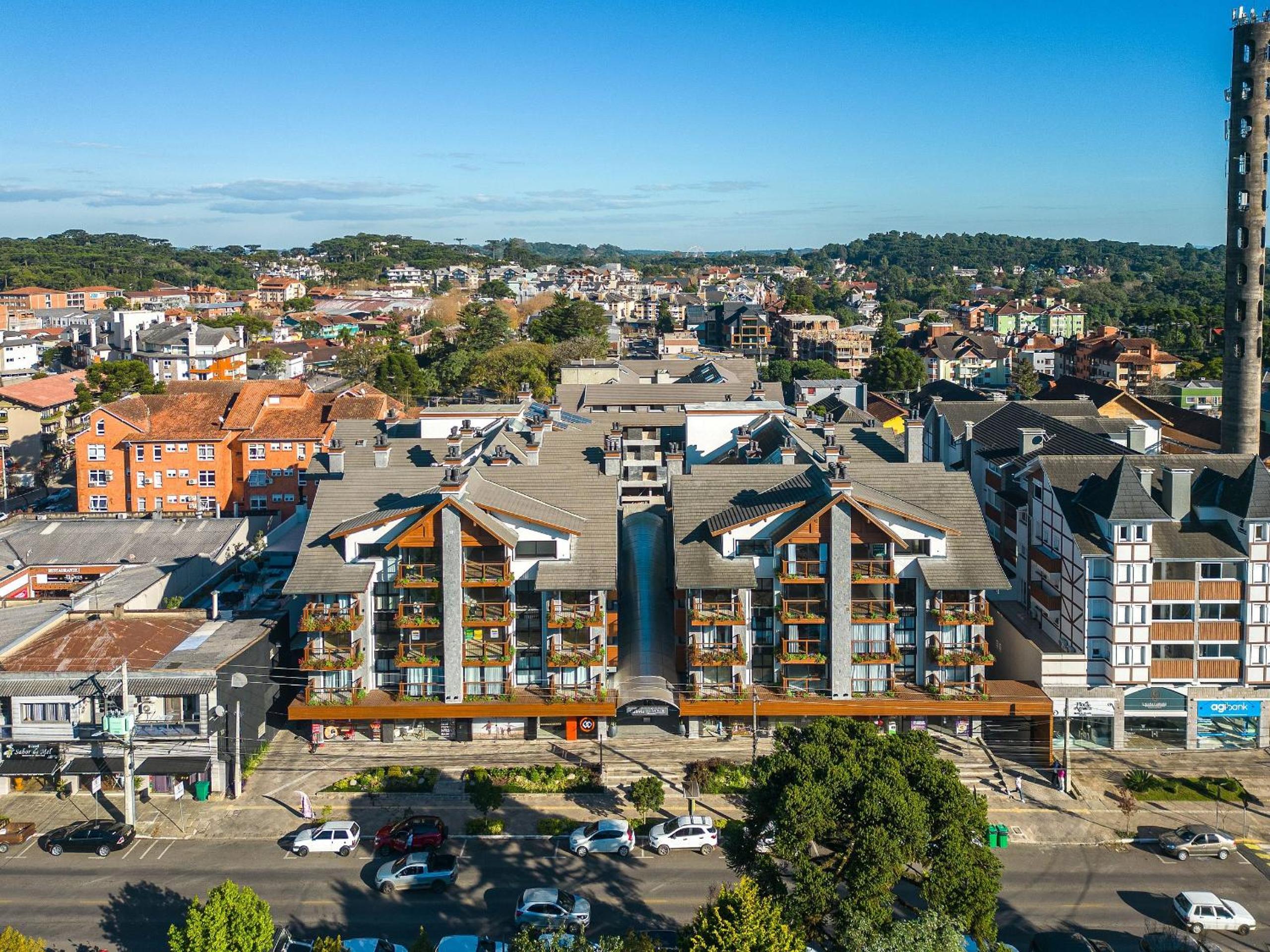 Residencial Le Monde 2 dorm Centro by Achei
