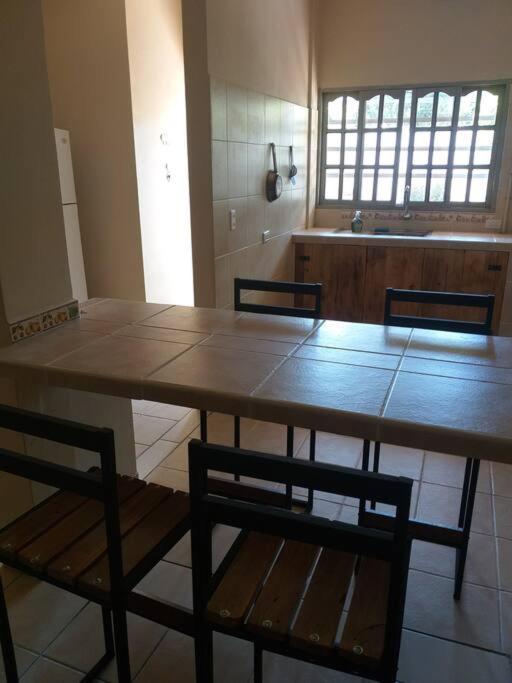 Casa equipada, 3 habitaciones y dependencias