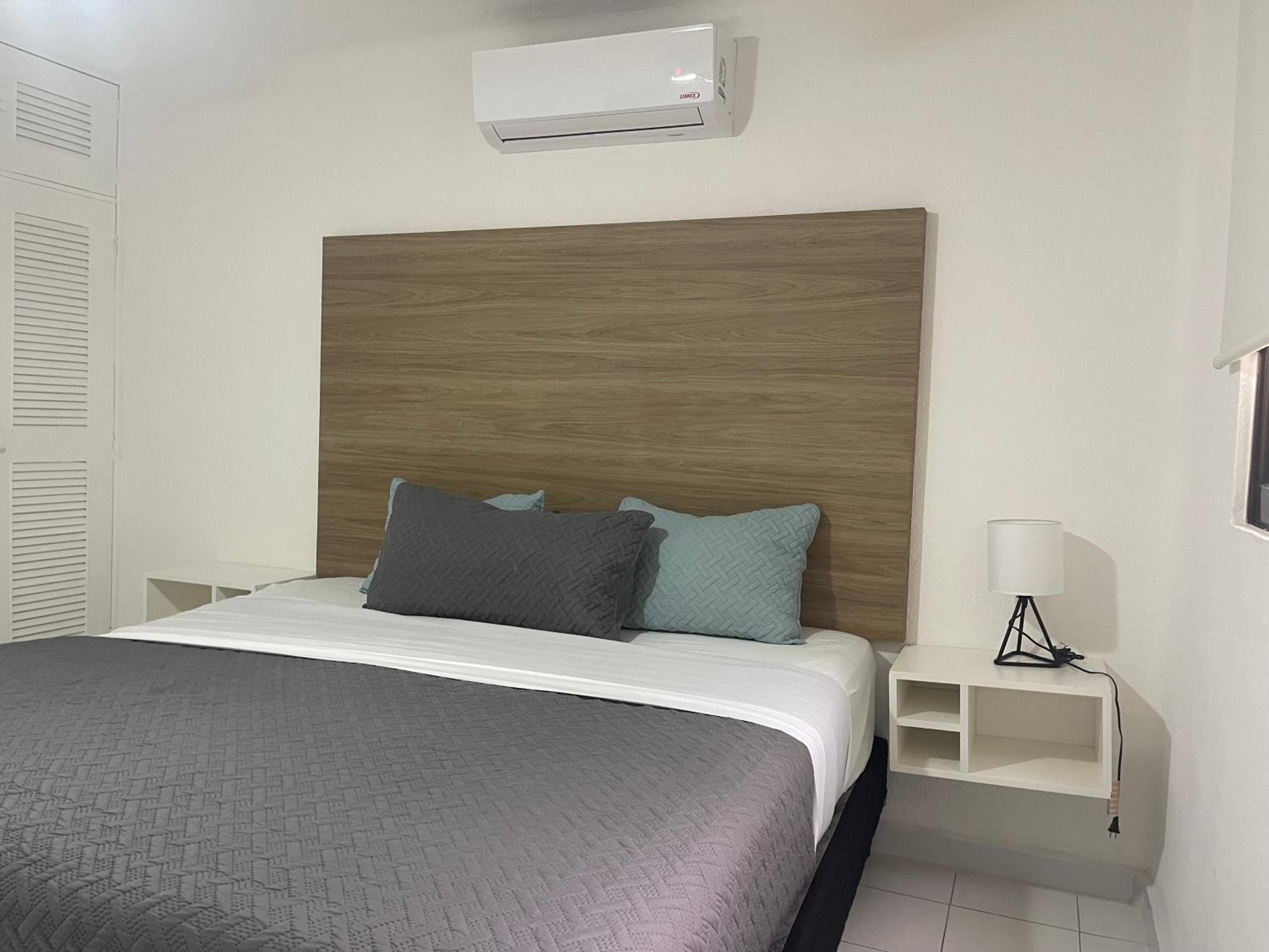 Deco5 Spacious apartament downtown Like Home
