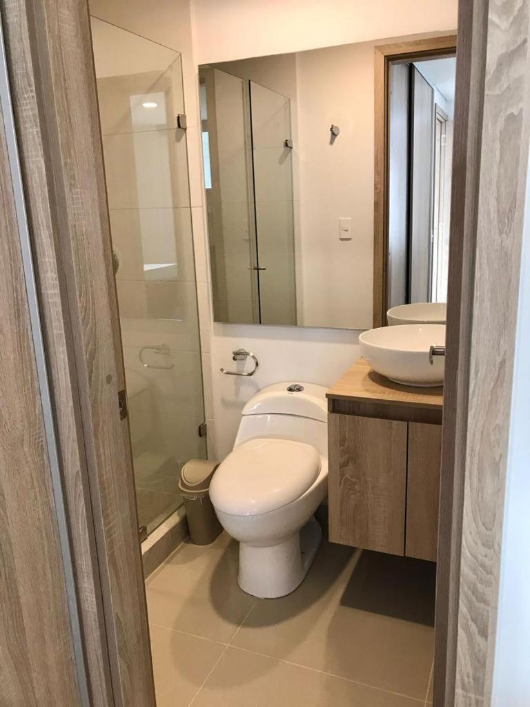 LUJOSO Y COMODO APARTAMENTO EN CARTAGENA