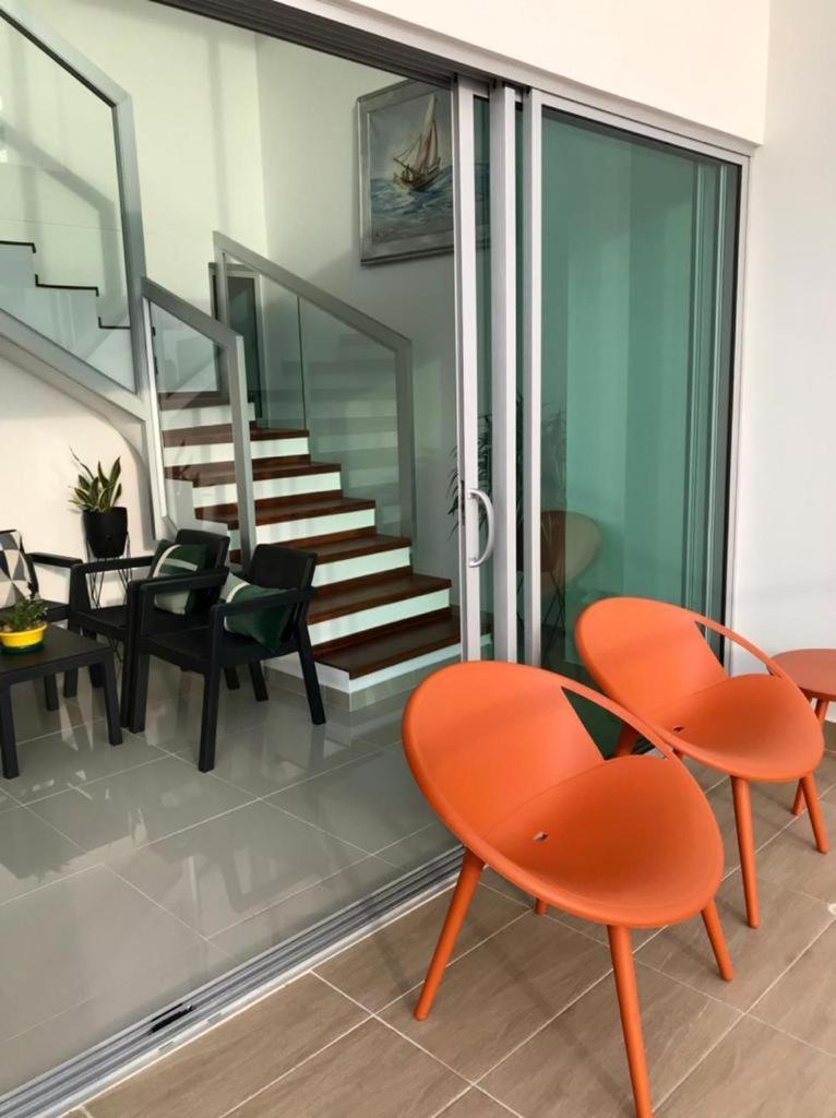 LUJOSO Y COMODO APARTAMENTO EN CARTAGENA