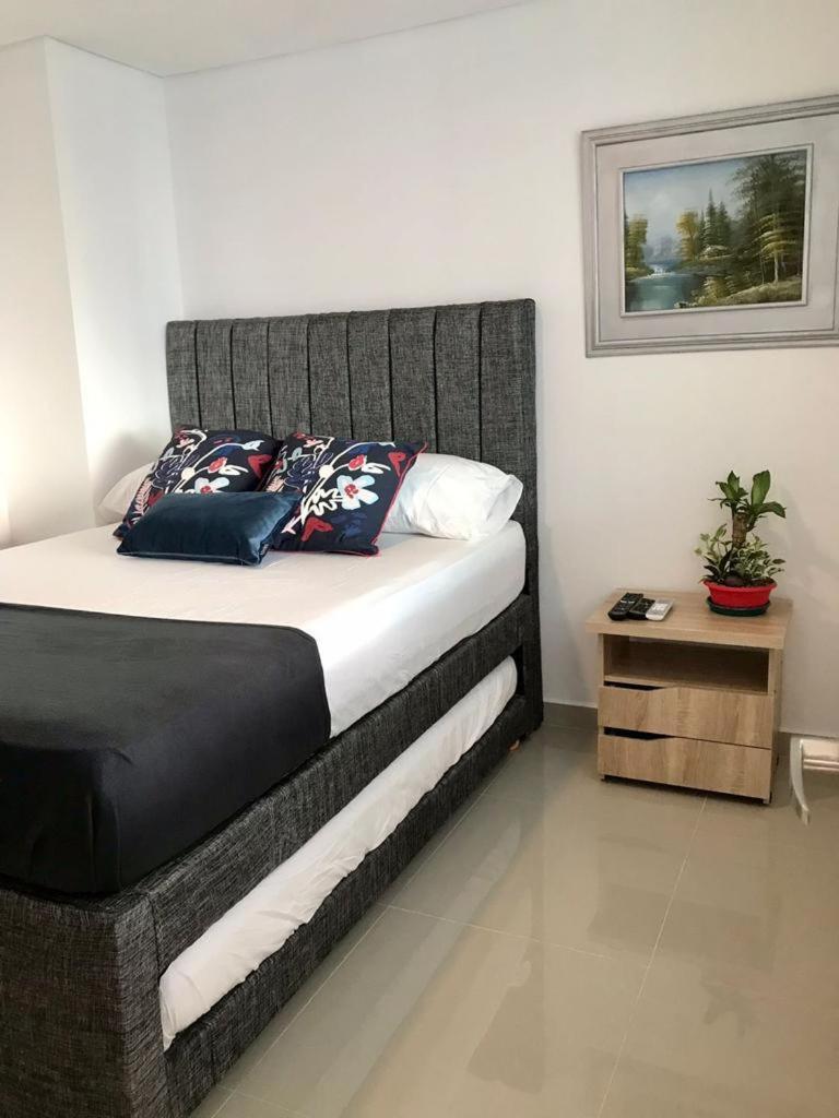 LUJOSO Y COMODO APARTAMENTO EN CARTAGENA