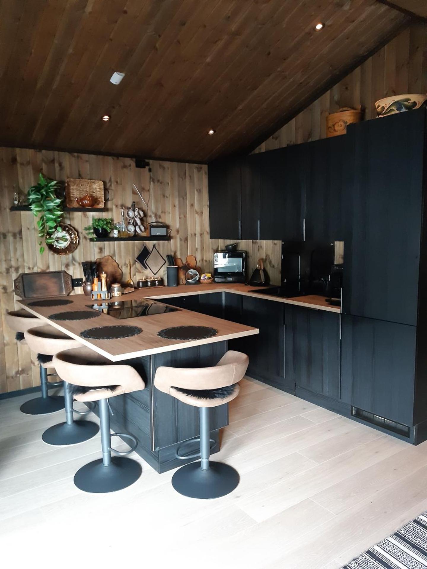 Arctic Sea lodge - cabin with panoramic view in Balsfjord view 2