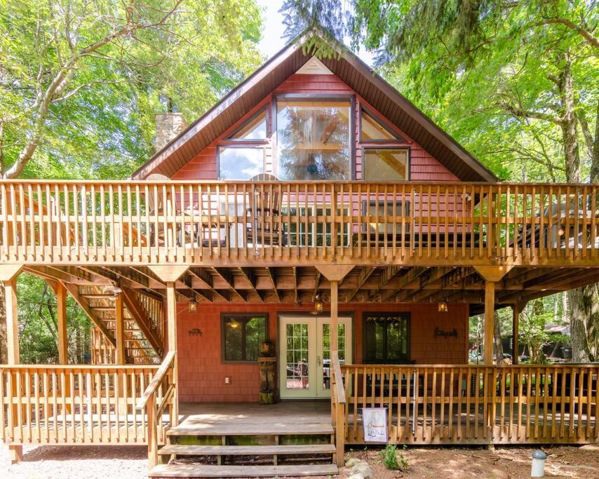 Hot Tub l Walk to Lake Harmony l Minutes to Ski view 5
