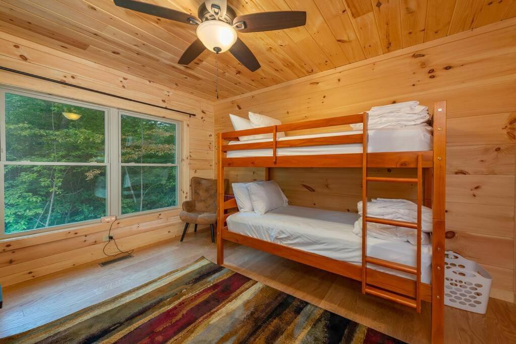 Rooster Nest New Spacious Cabin view 3