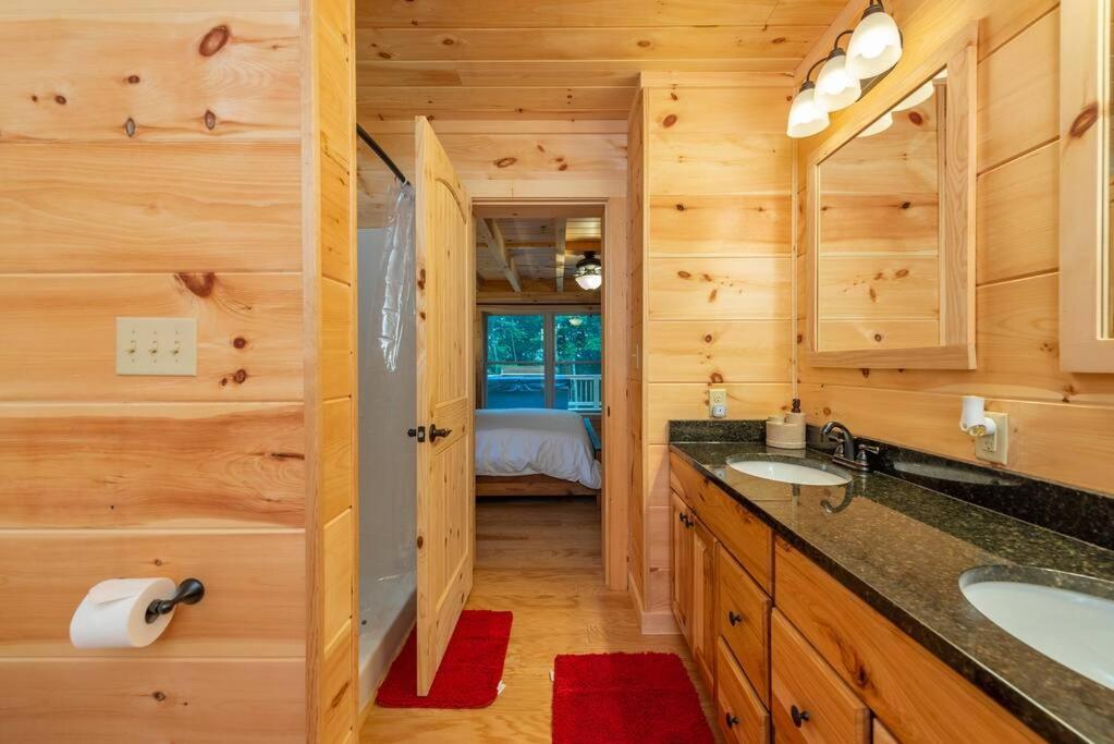 Rooster Nest New Spacious Cabin view 5