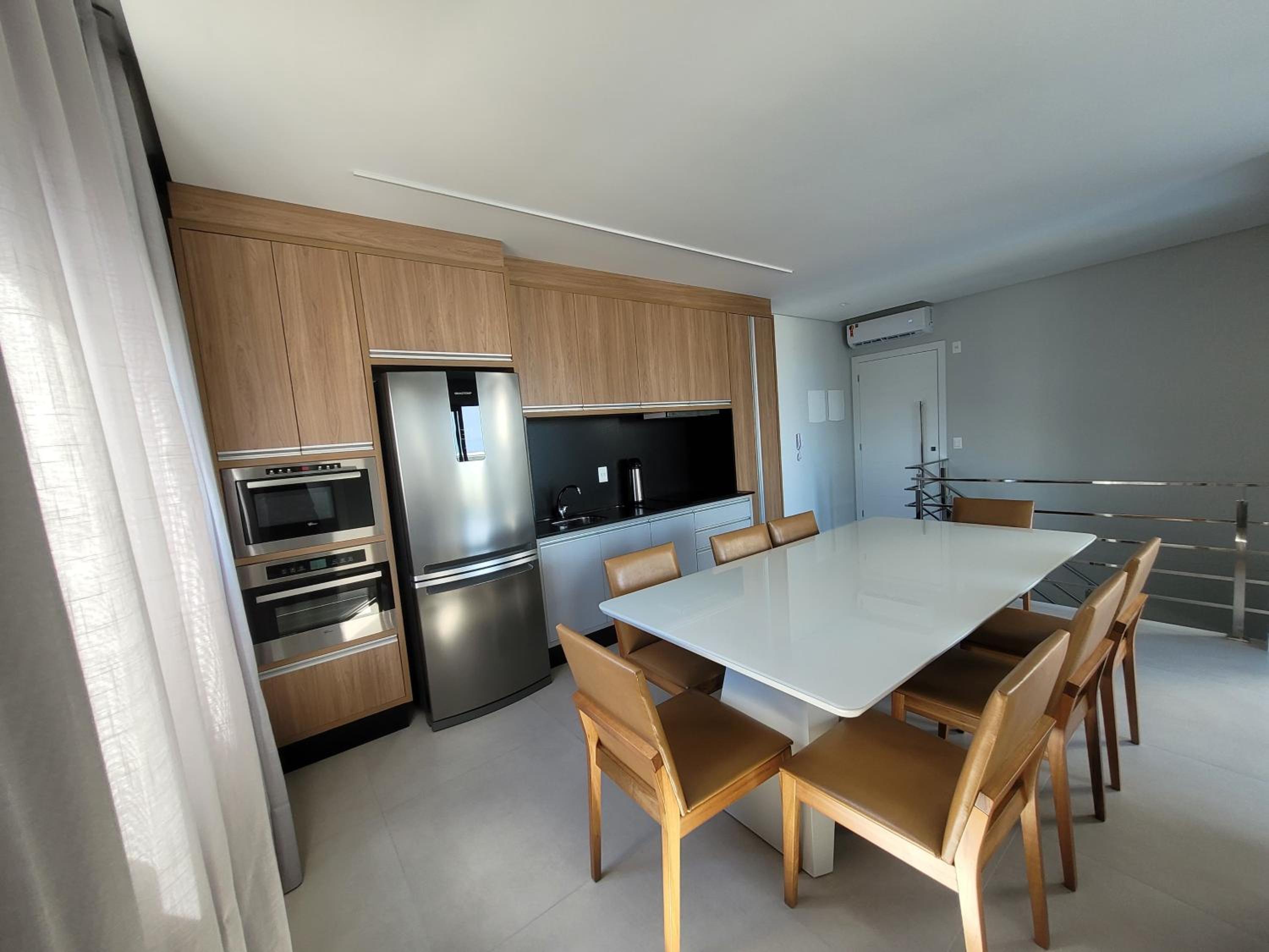 Cobertura duplex alto padrão 200m da praia