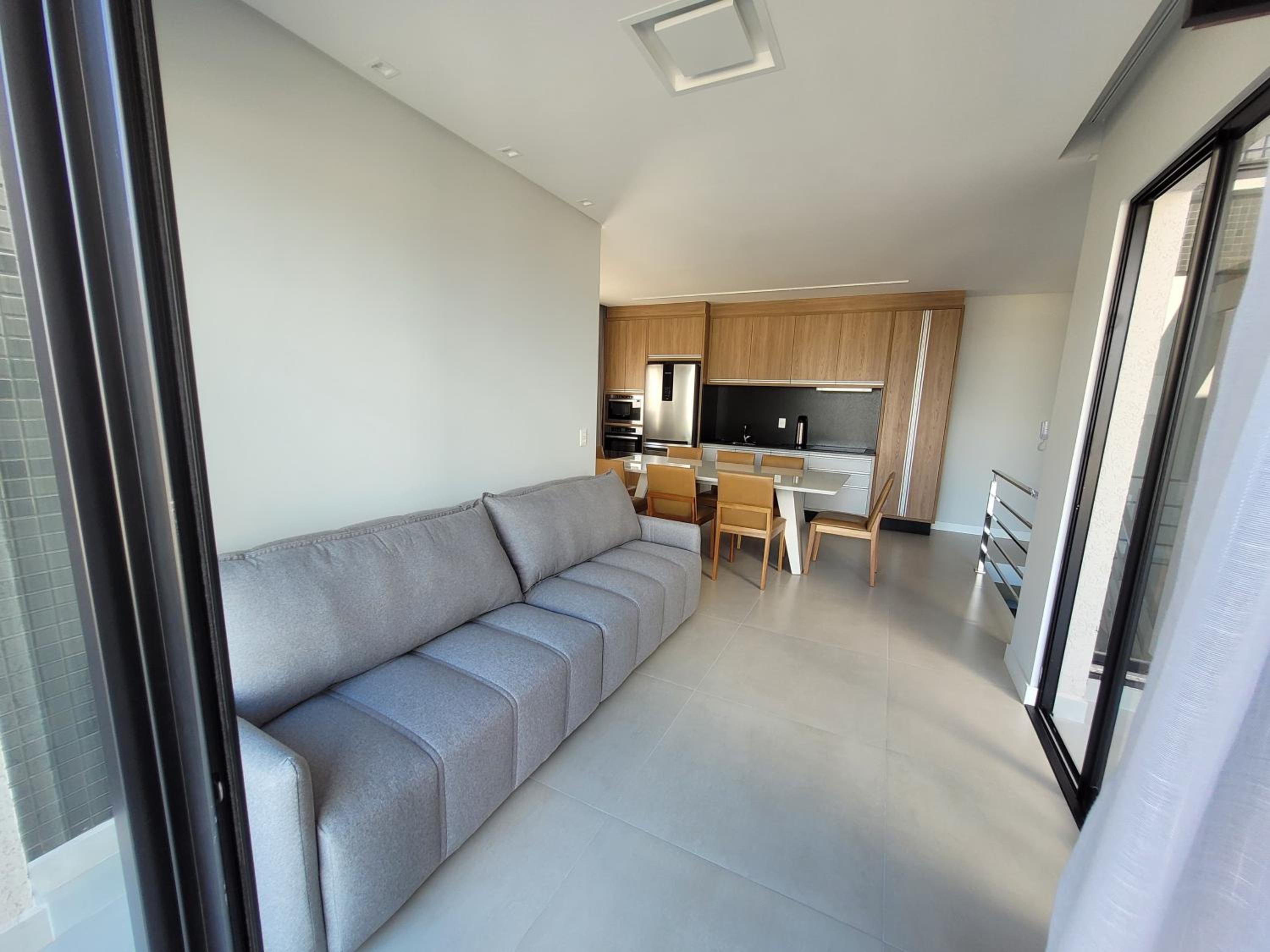 Cobertura duplex alto padrão 200m da praia