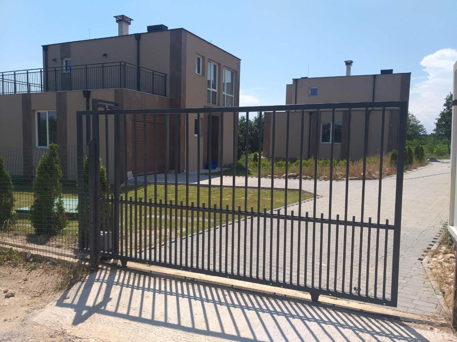 Villa MARRON