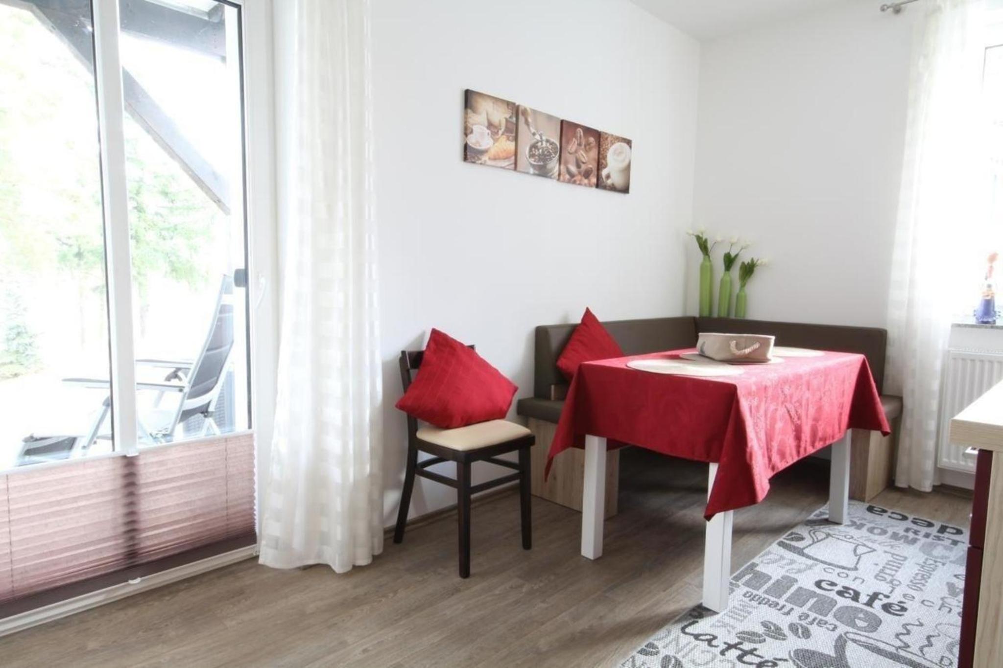 Ferienwohnung in FürstenbergHavel mit Terrasse, Grill und Garten und Seeblick