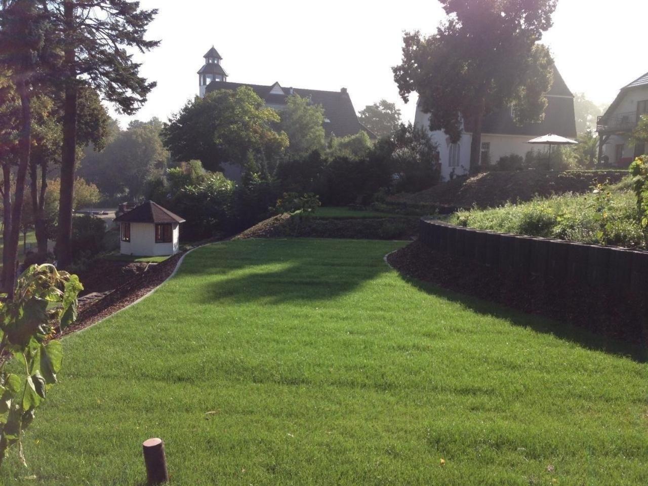 Ferienwohnung in FürstenbergHavel mit Terrasse, Grill und Garten und Seeblick