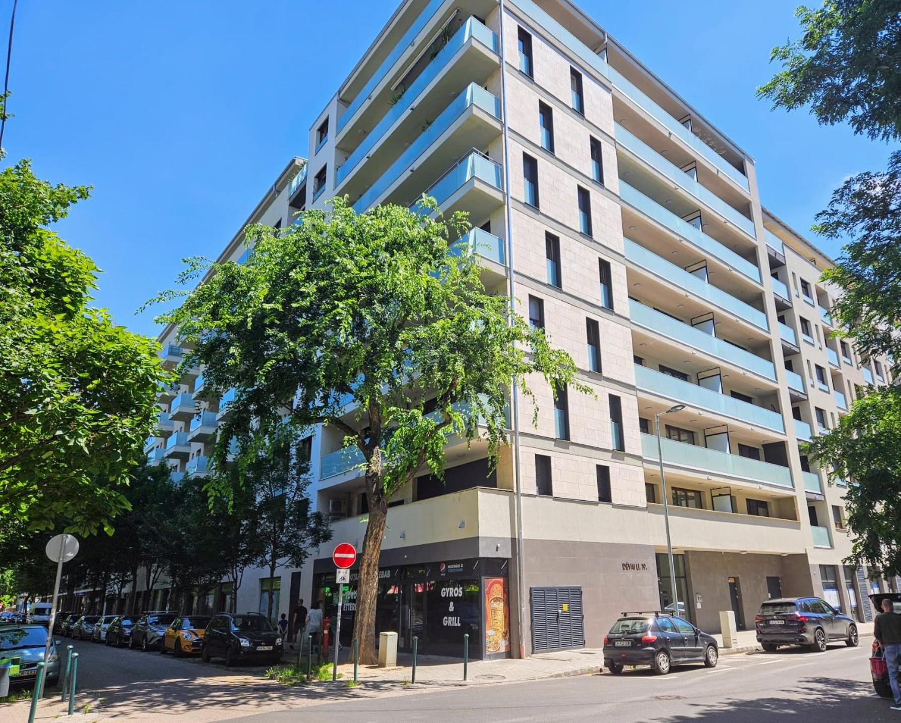 Jisoo Apartment