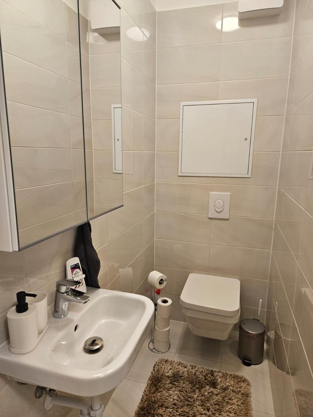 Jisoo Apartment