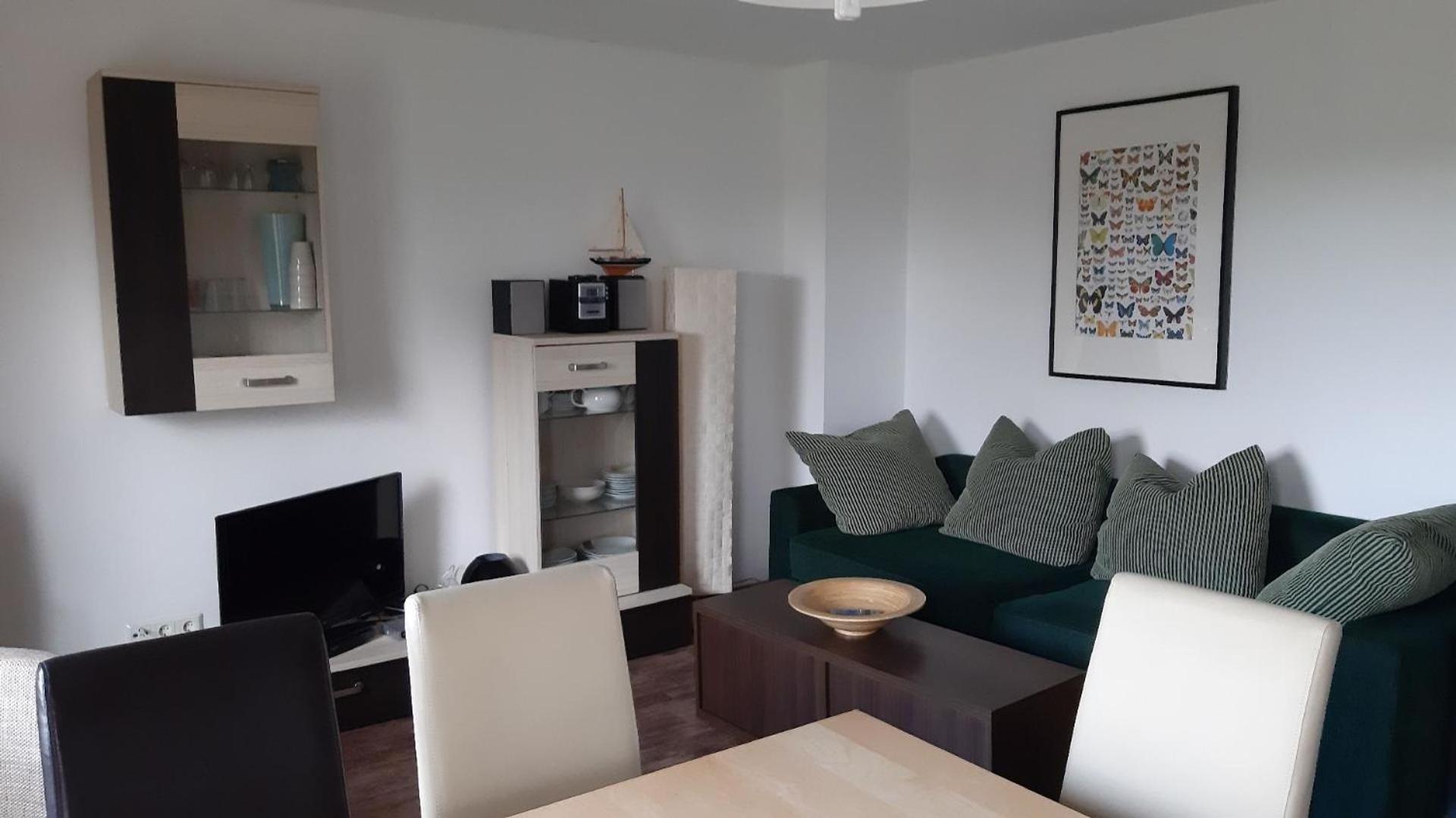 Familienfreundliche Wohnung in Vorland mit Garten