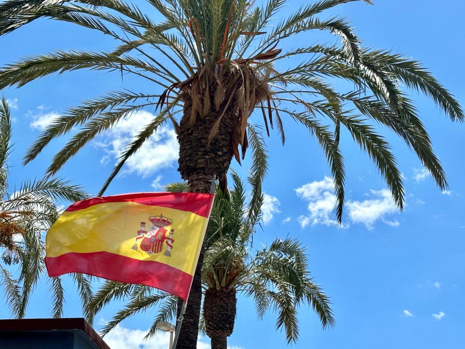 Central Fuengirola Studio Apartment with a Sea View