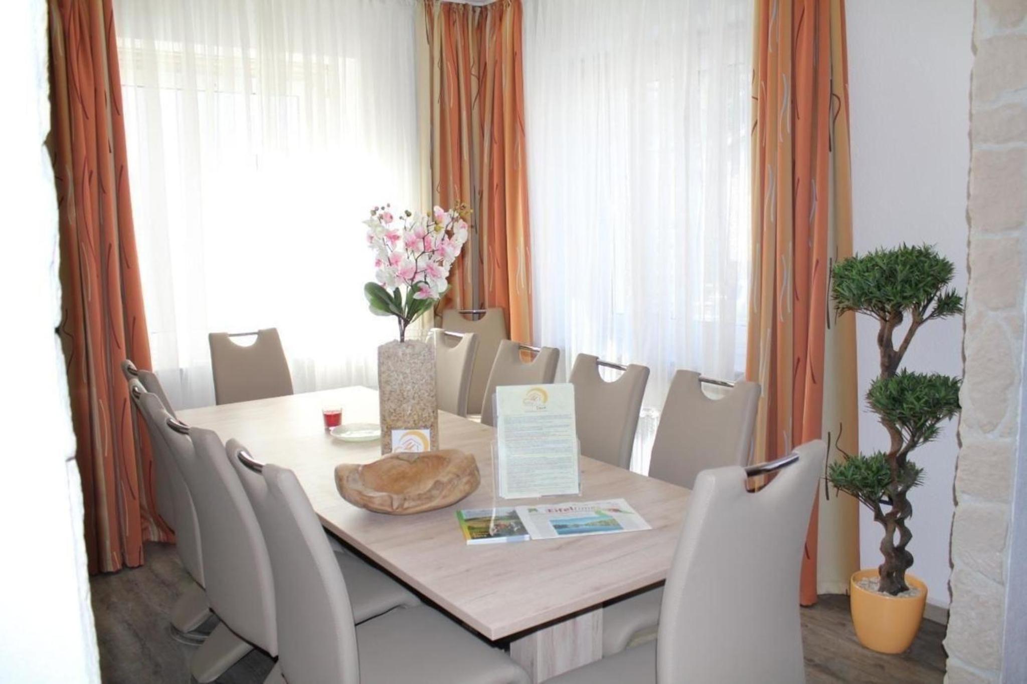 Modernes Ferienhaus In Daun