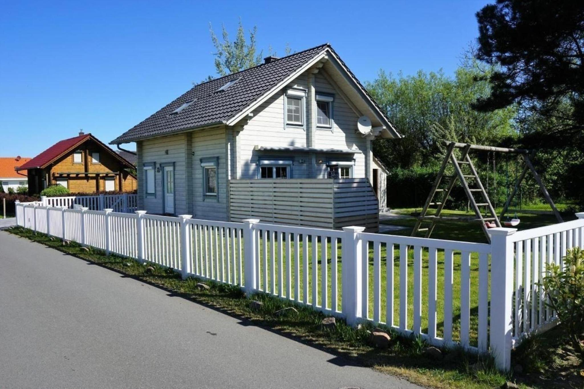 Ferienhaus in Lancken mit Grill und Garten