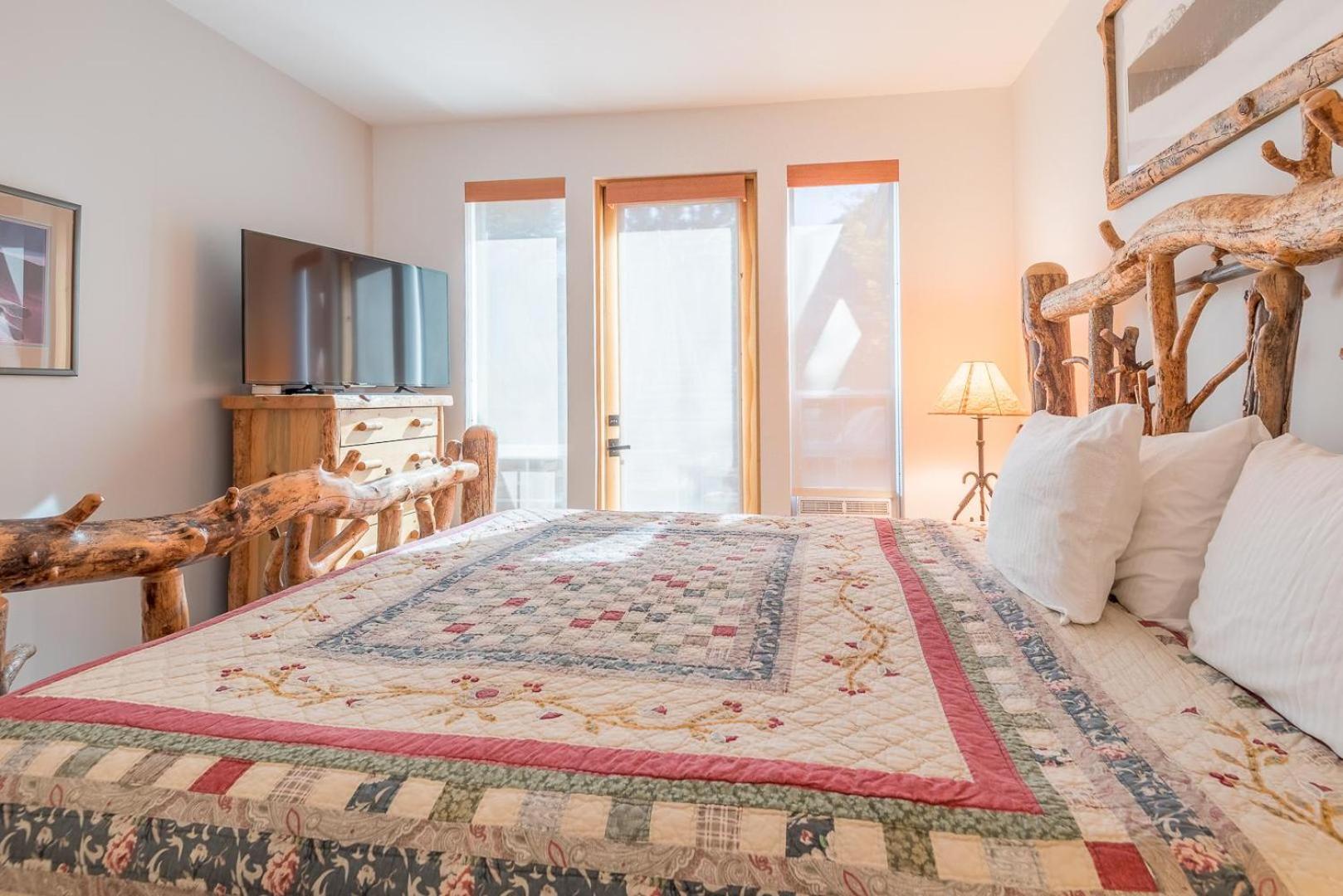 Ketchum Vacations - Snowstar Condo 23 - Property Image 6