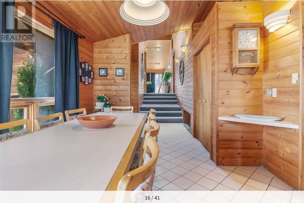 My Lovely Lakeview Cottage Saskatchewan Beach 3 Bed - 2 Bath Cabin