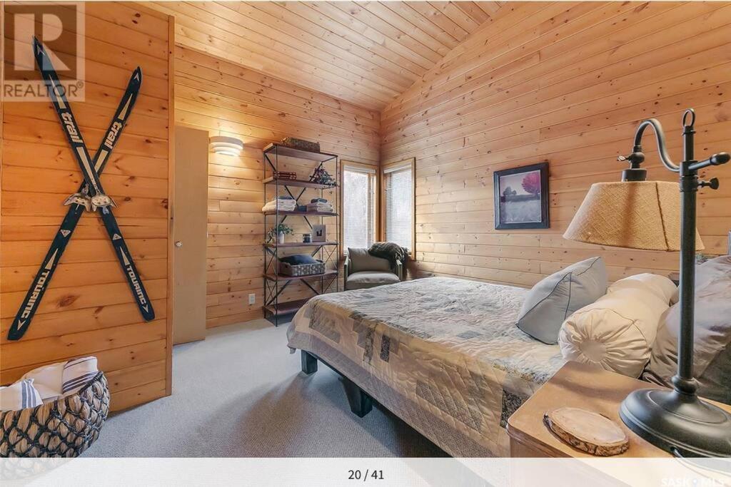 My Lovely Lakeview Cottage Saskatchewan Beach 3 Bed - 2 Bath Cabin