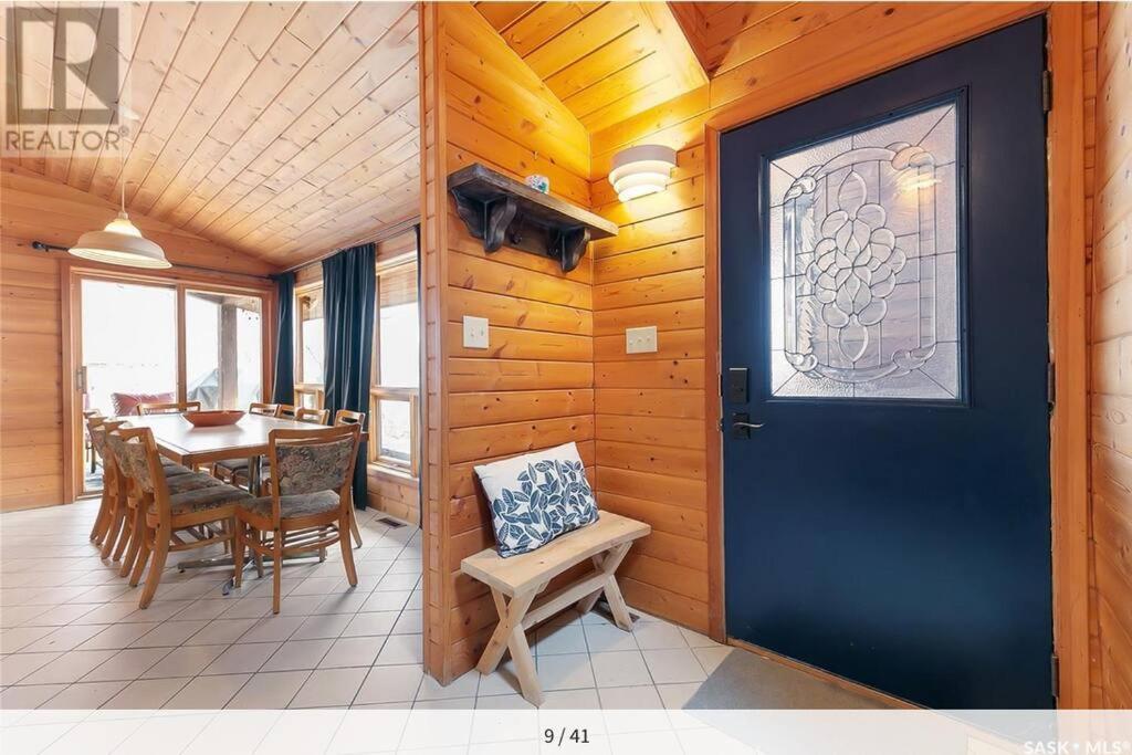 My Lovely Lakeview Cottage Saskatchewan Beach 3 Bed - 2 Bath Cabin