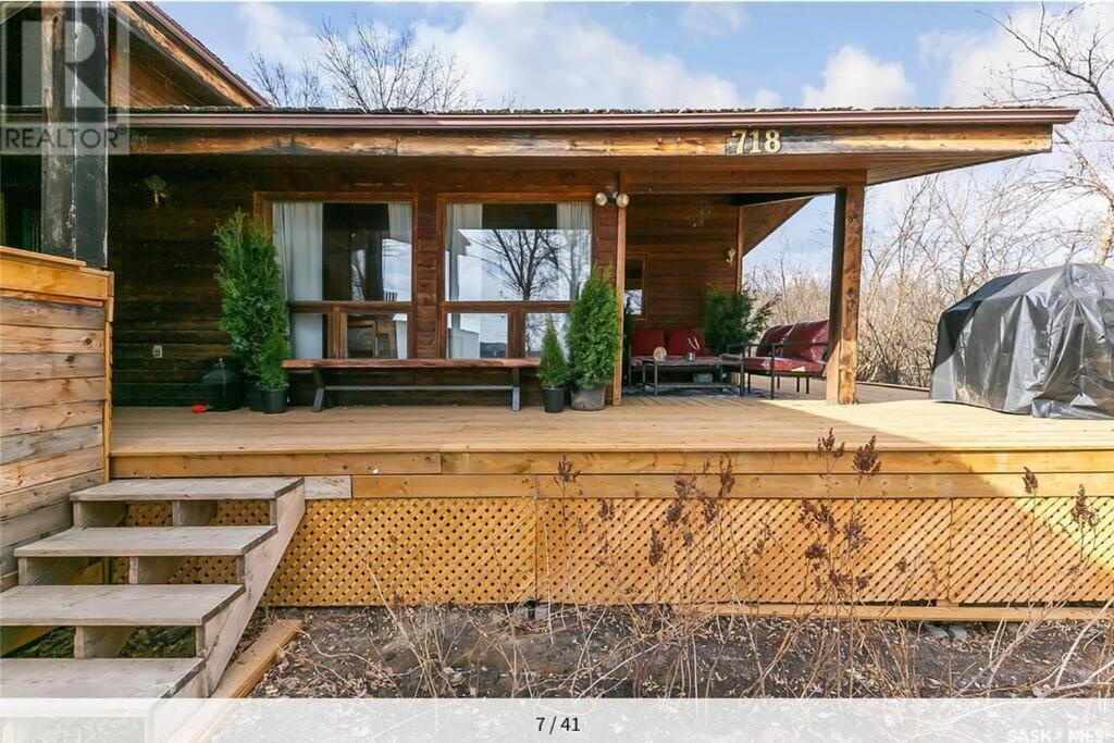 My Lovely Lakeview Cottage Saskatchewan Beach 3 Bed - 2 Bath Cabin