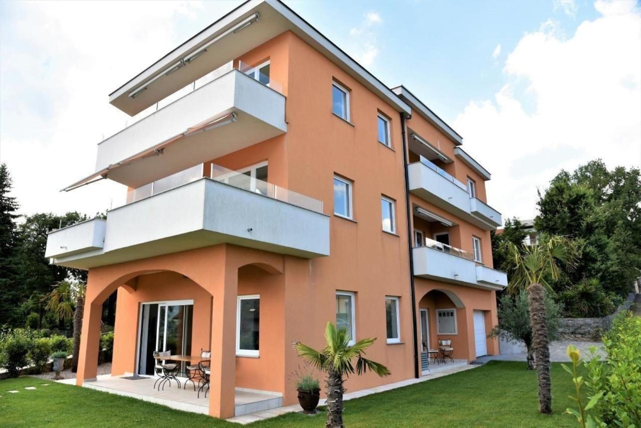 Appartement in Rubeši mit Garten