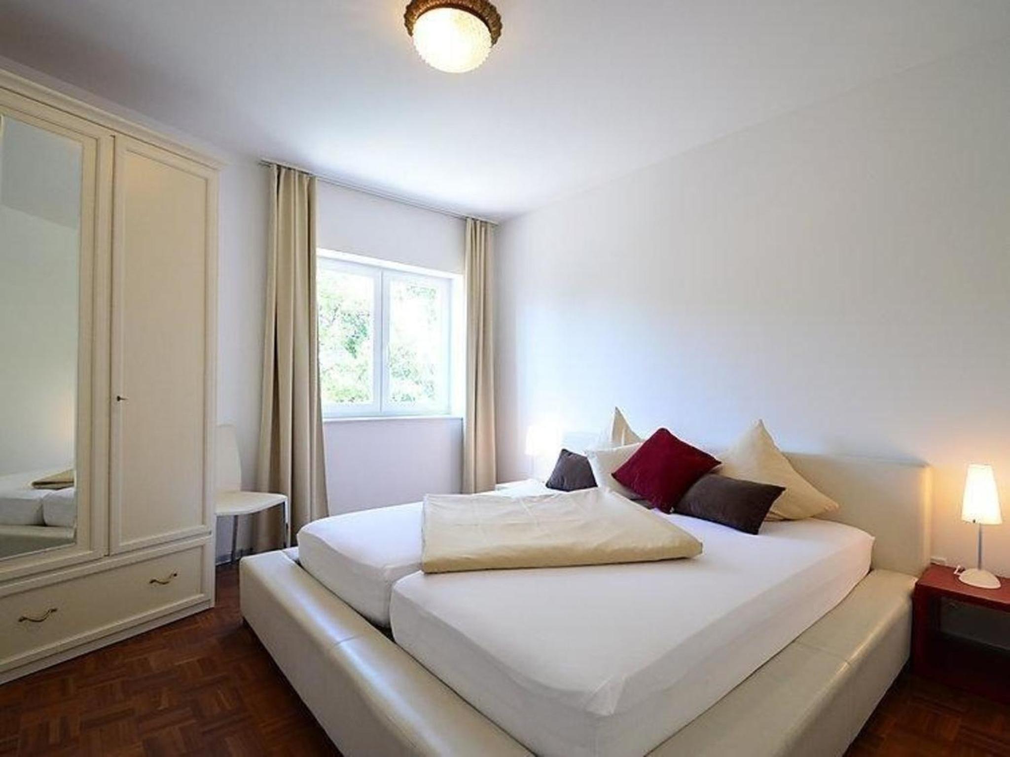 Appartement in Rubeši mit Garten