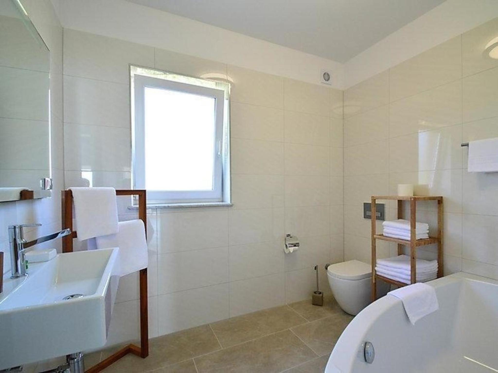 Appartement in Rubeši mit Garten