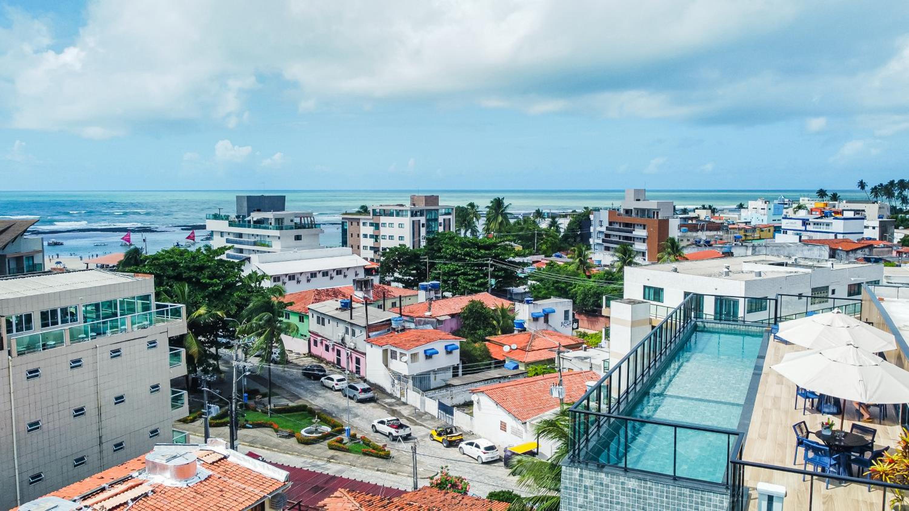 PORTO DE GALINHAS Flats na melhor localização a 50M DO MAR E CENTRINHO - OPÇÕES COM E SEM PISCINA PRIVATIVA
