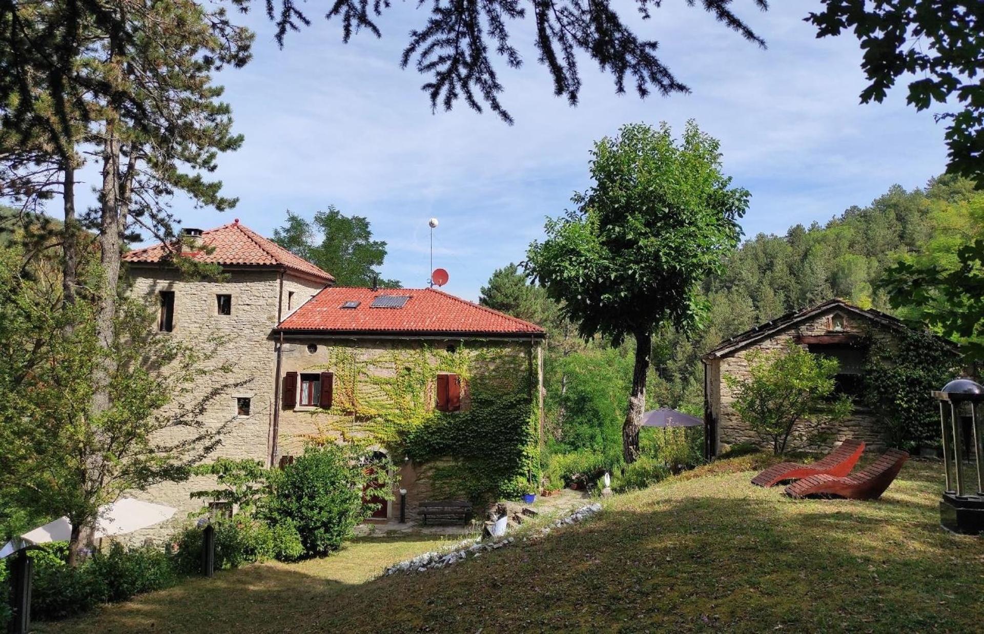 Porcaticcio, Ferienhaus im Wald mit Pool