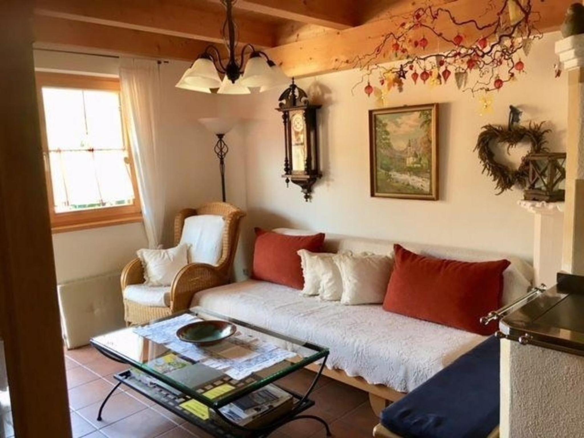 Ferienhaus in ruhiger Lage, mit Balkon, Terrasse und eigenem Gartenteil