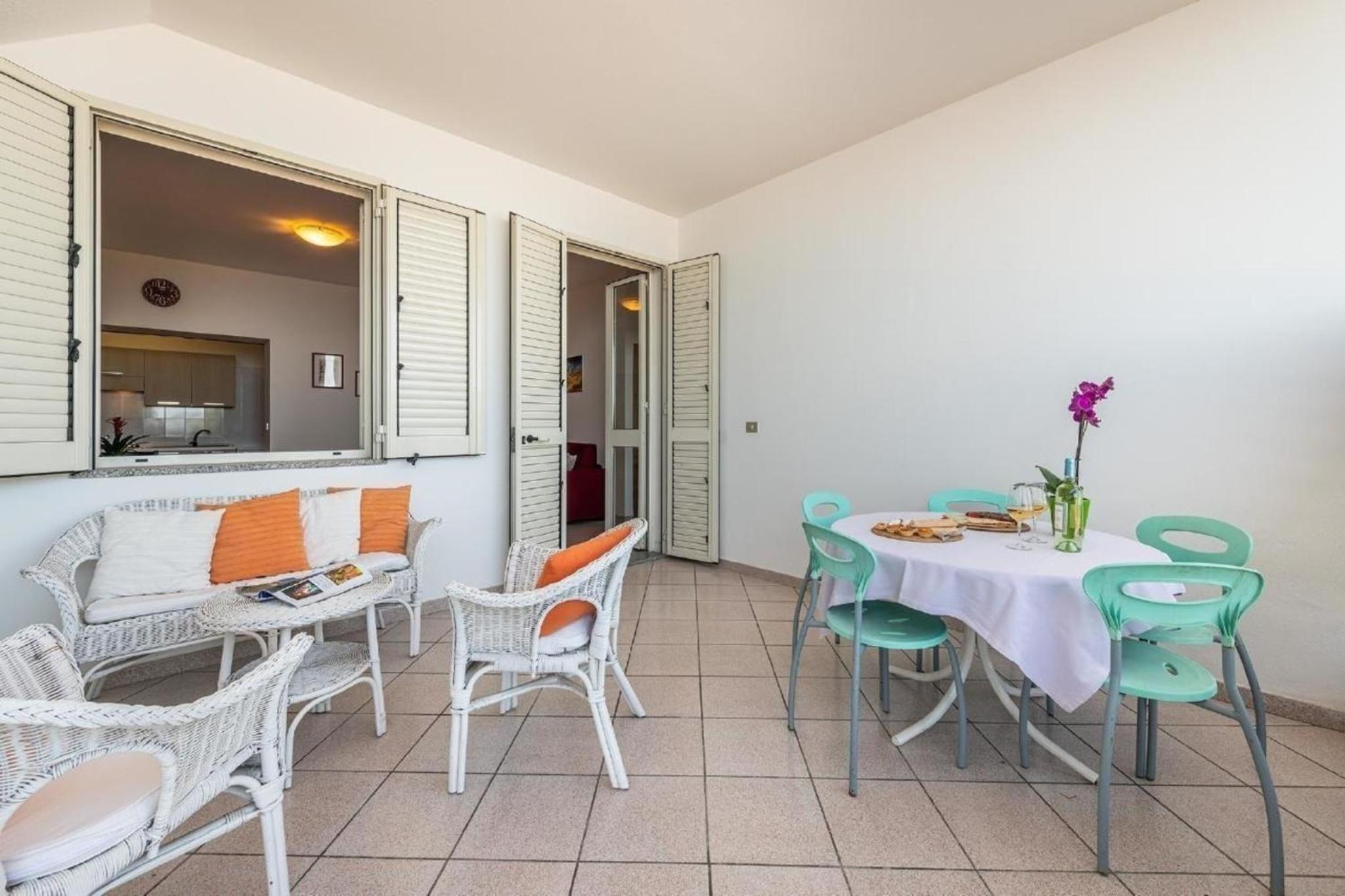 Schöne Wohnung in Cala Gonone und Meerblick und Neben dem Strand