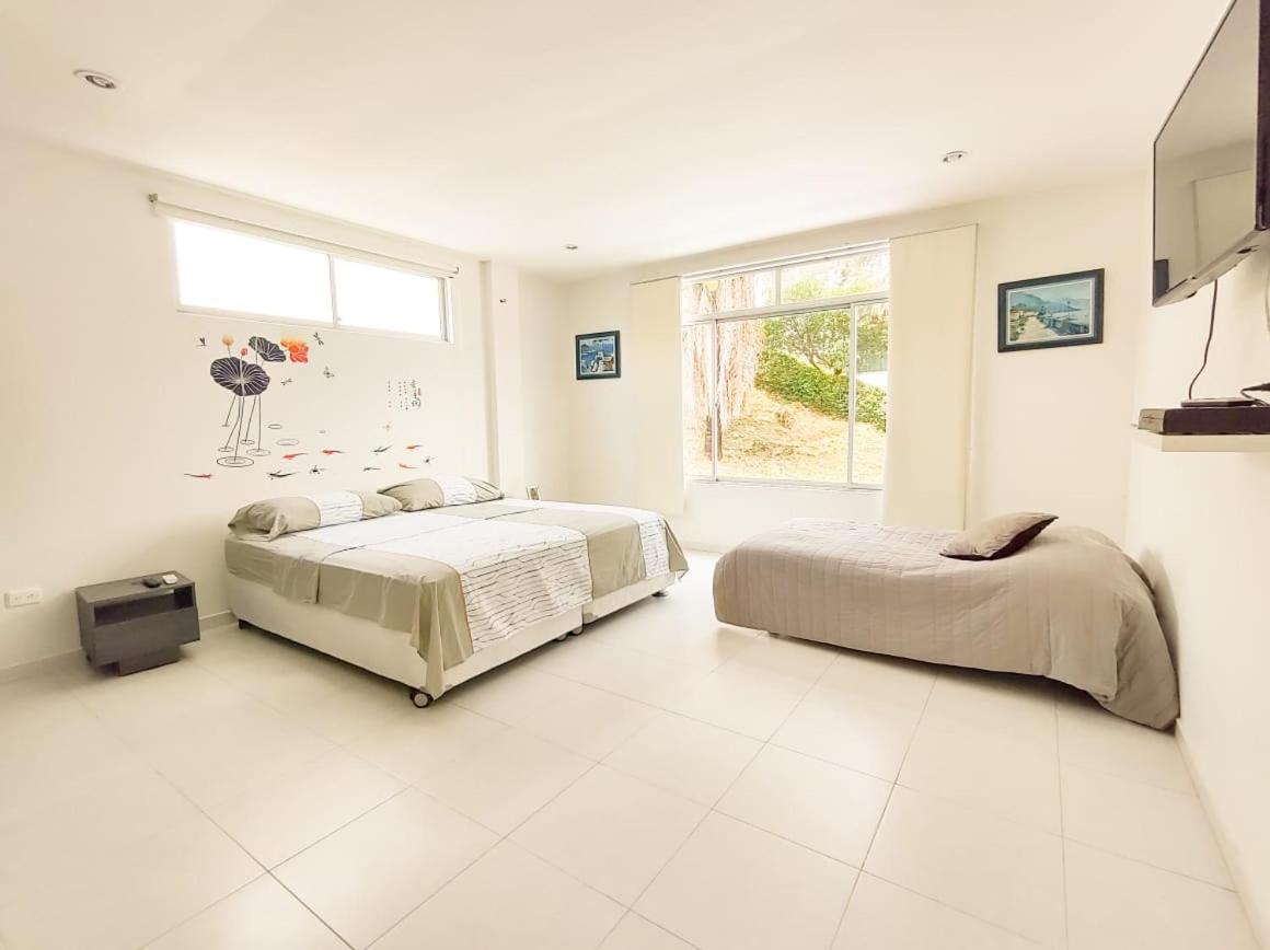 Bellísima casa quinta capacidad 20 personas