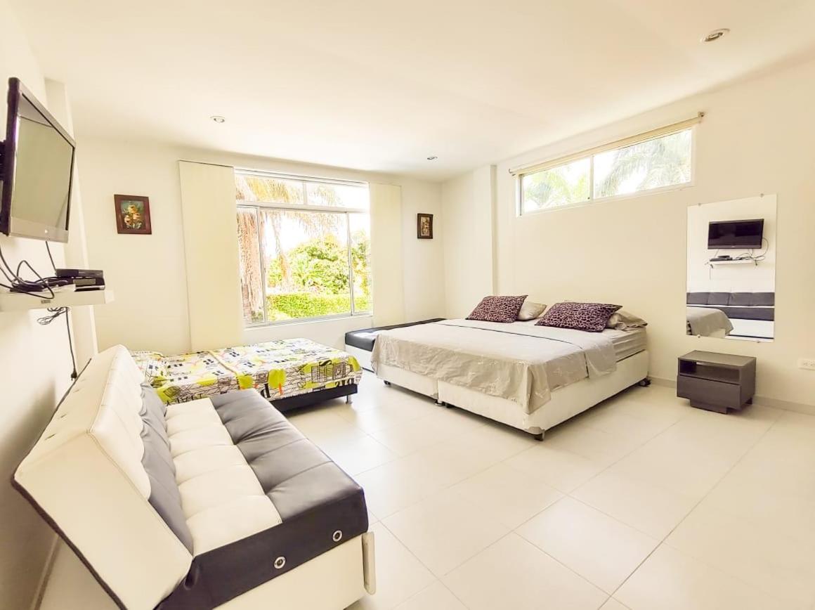 Bellísima casa quinta capacidad 20 personas