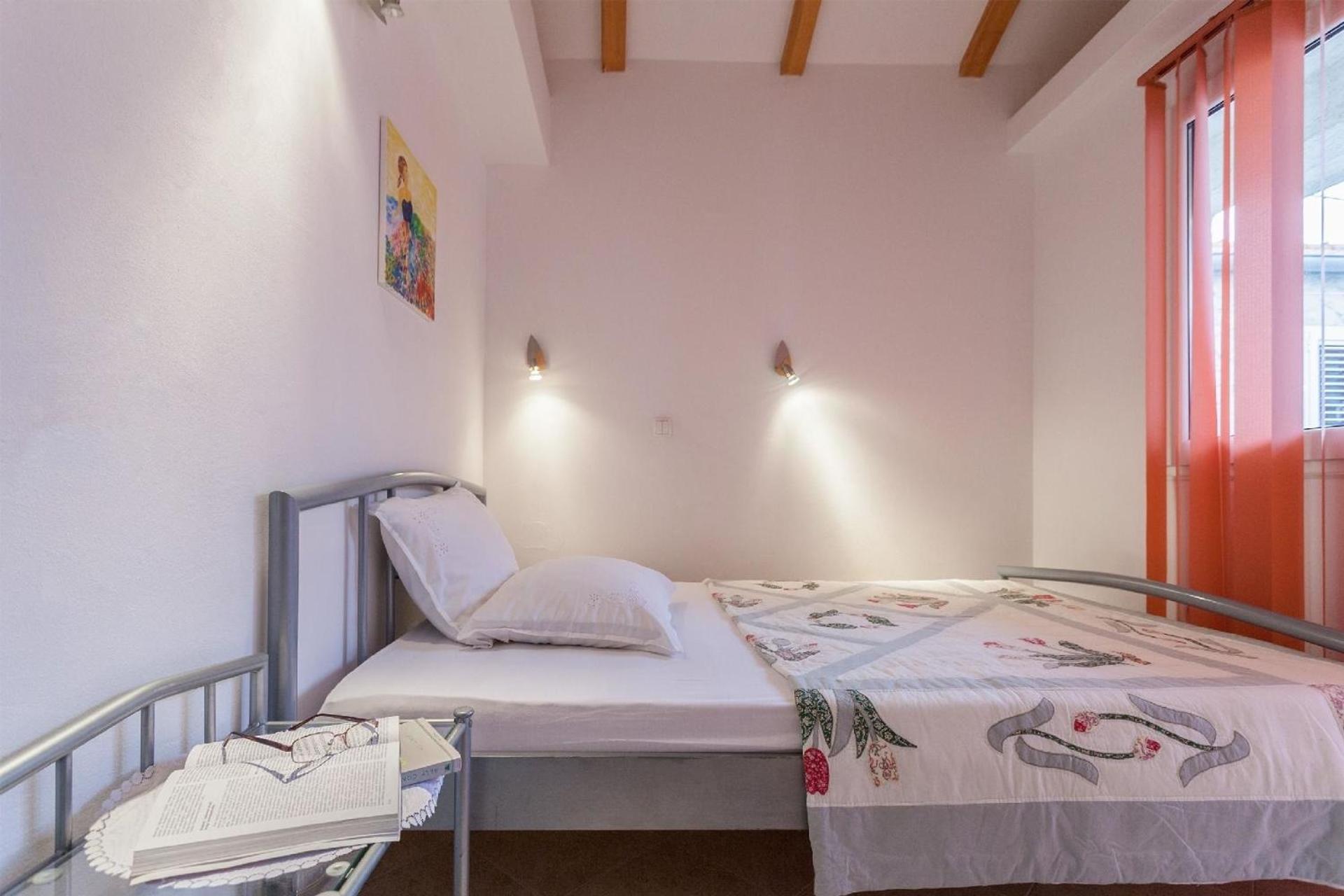 Holiday Home Emi view 3