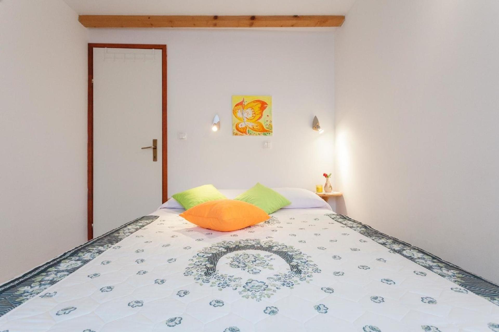 Holiday Home Emi view 4