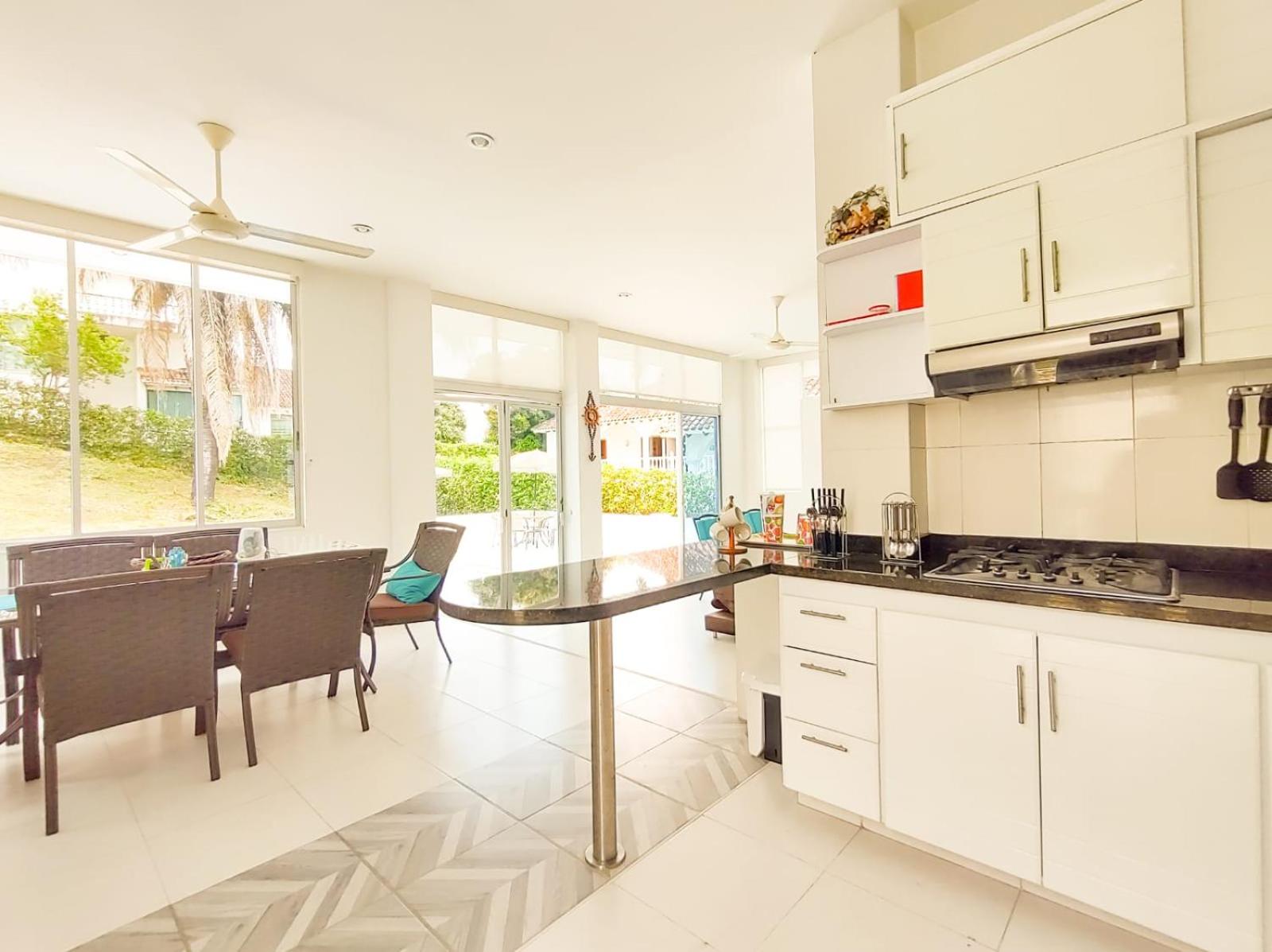 Bellísima casa quinta capacidad 20 personas
