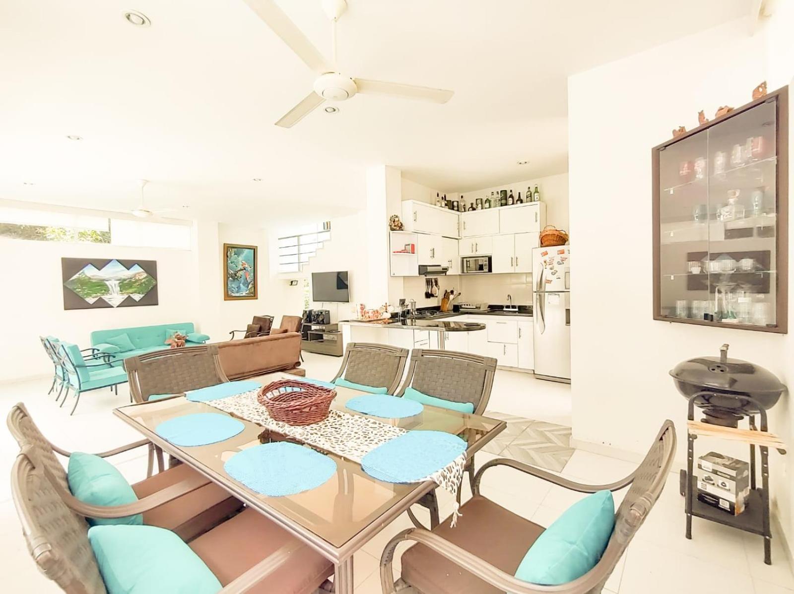 Bellísima casa quinta capacidad 20 personas