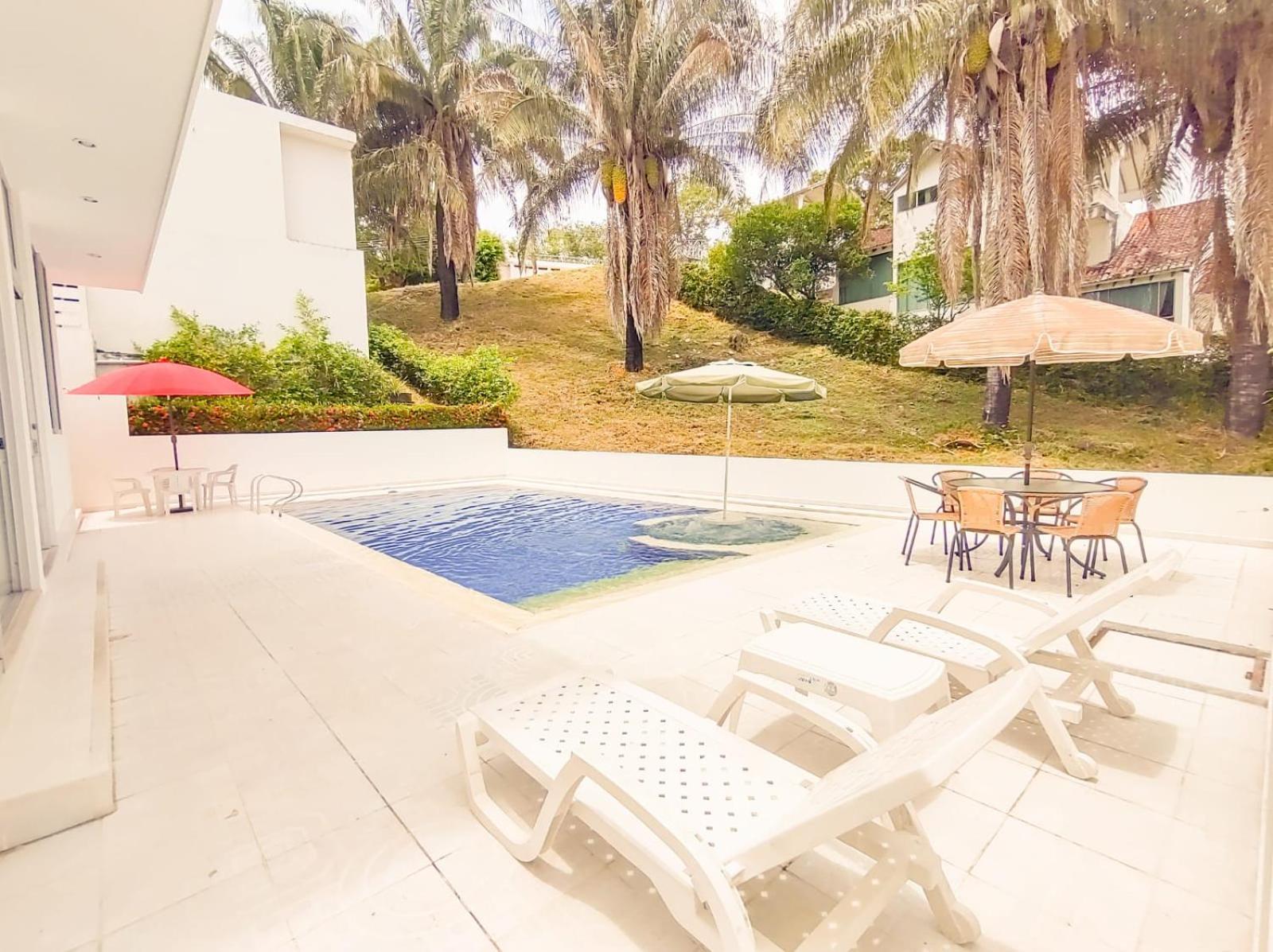Bellísima casa quinta capacidad 20 personas