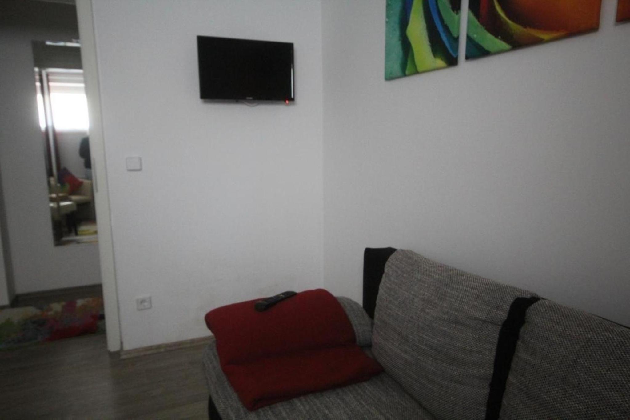 Schöne Wohnung in FürstenbergHavel mit Grill, Terrasse und Garten