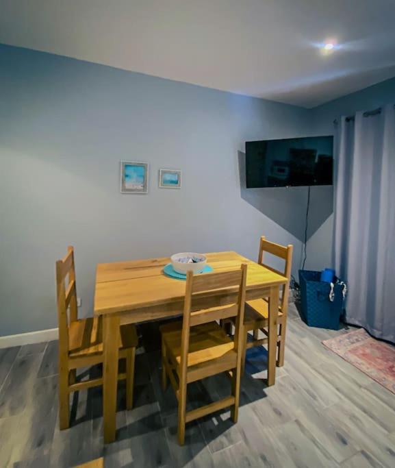 Beautiful 2BR Casita with Pool & Parking