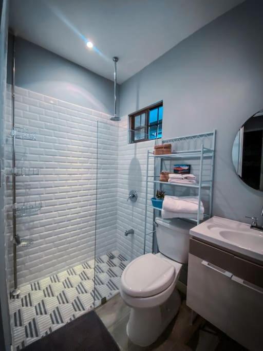 Beautiful 2BR Casita with Pool & Parking