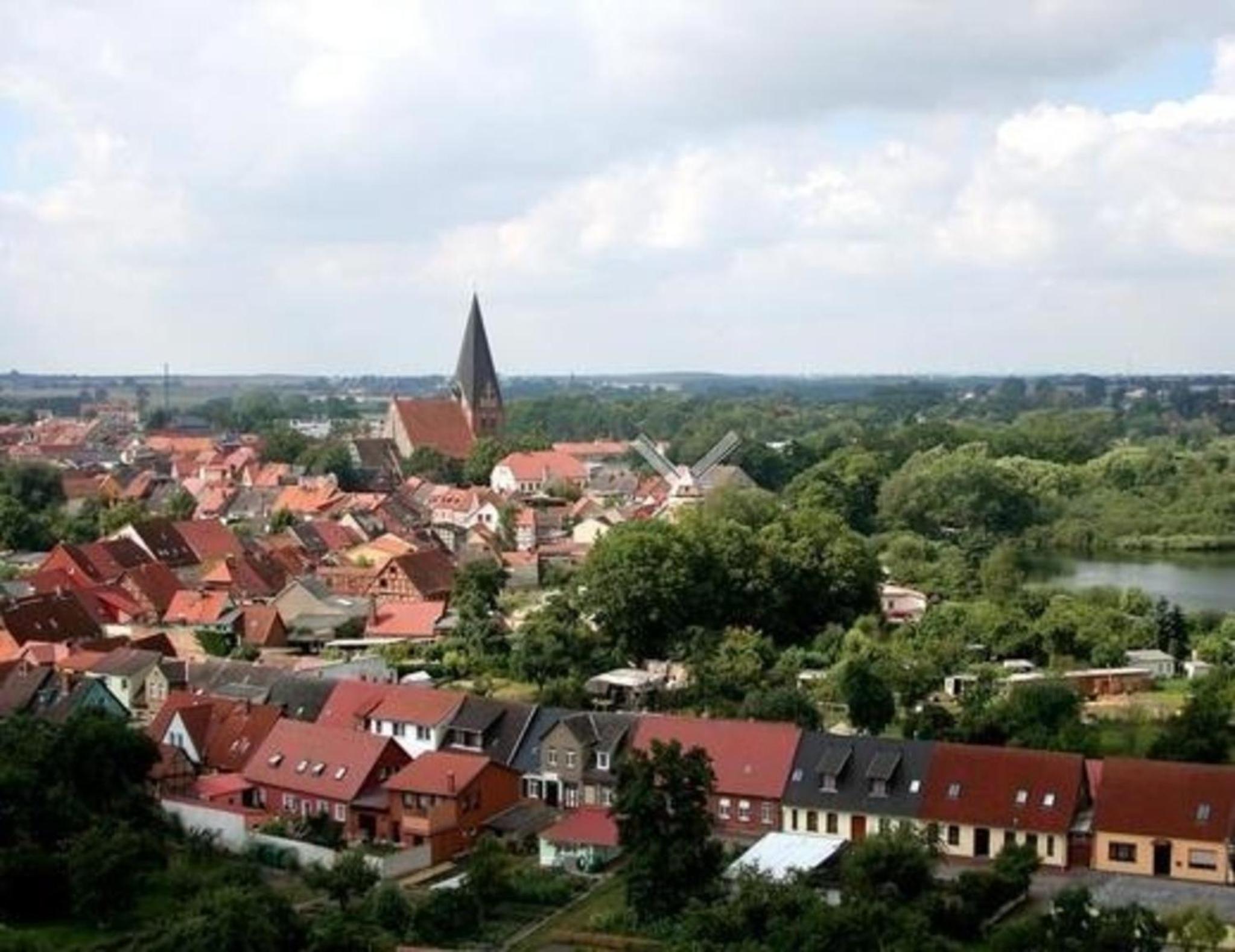 Wohnung in RöbelMüritz mit Grill, Garten und Terrasse und Seeblick