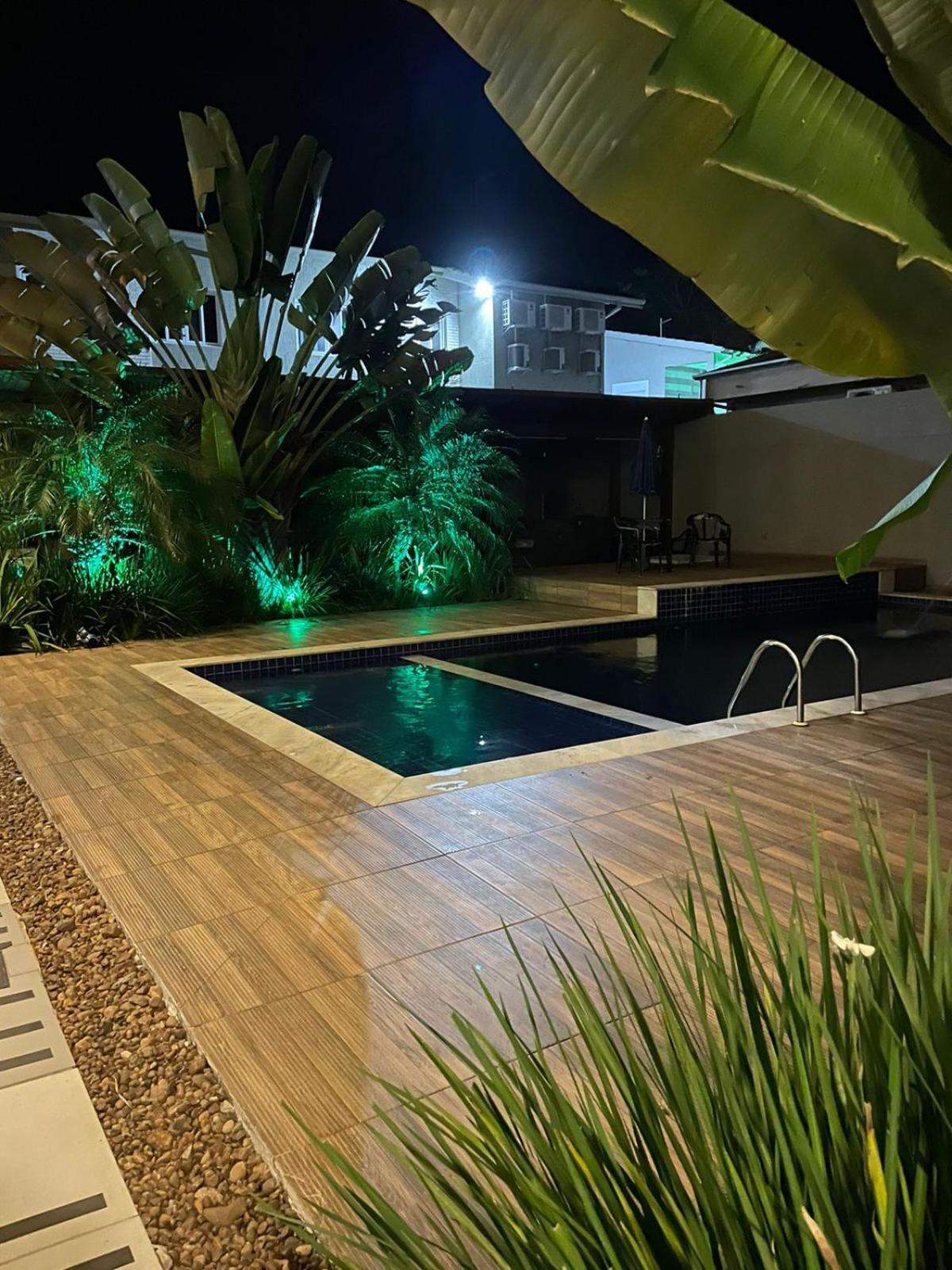 Chalé 19 com Piscina Ubatuba Maranduba proximo á praia