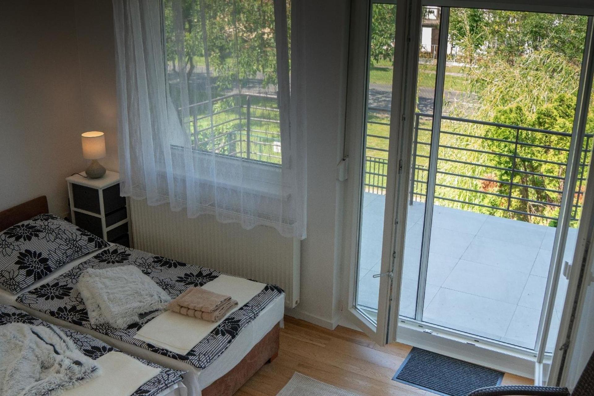 Doppelhaushälfte für sechs Personen mit Garten view 4