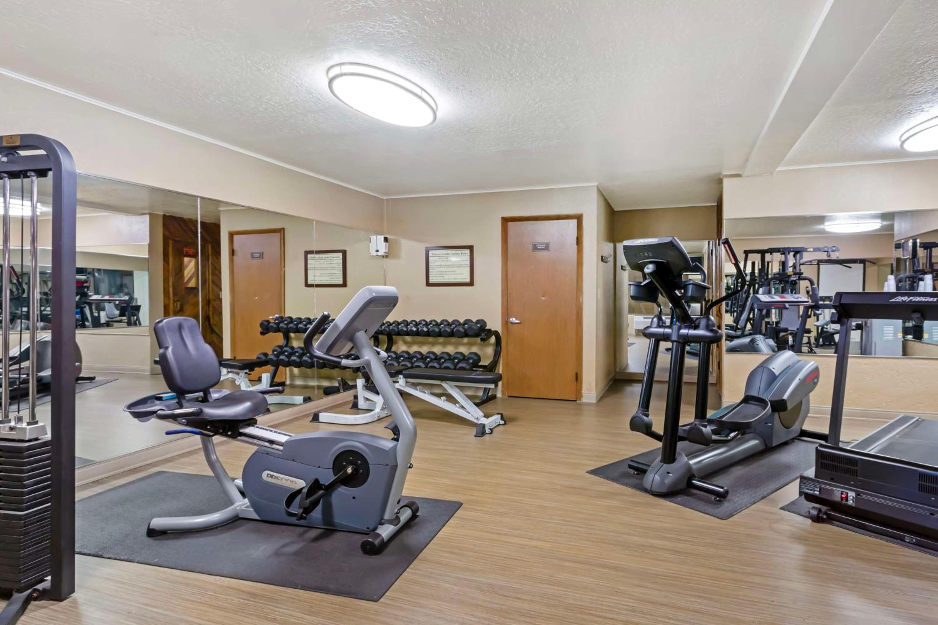 Logan Vacations - Best Western Plus Weston Inn - Property Image 24