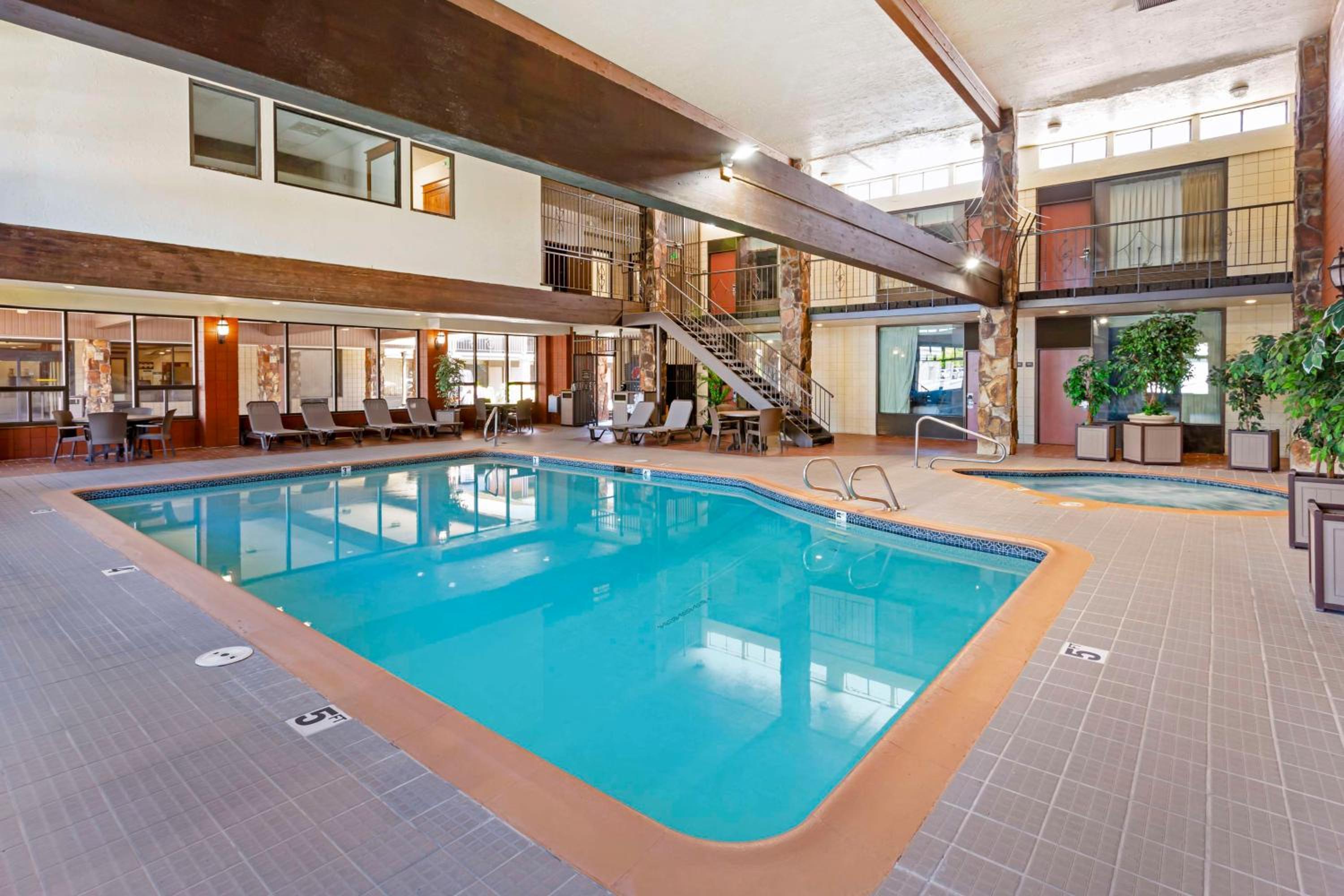 Logan Vacations - Best Western Plus Weston Inn - Property Image 25