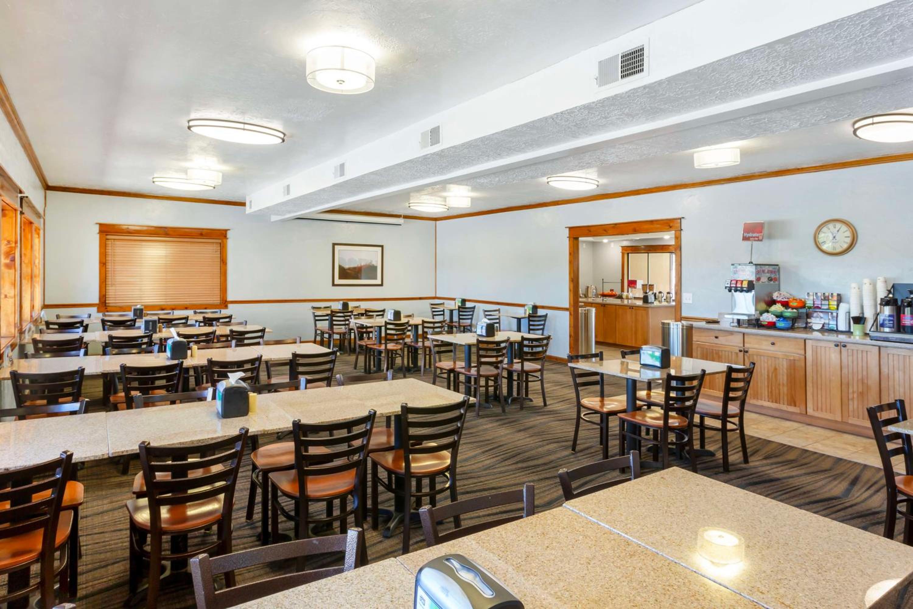 Logan Vacations - Best Western Plus Weston Inn - Property Image 26